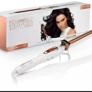 NIB Formawell Beauty x Kendall Jenner Curling Iron One Inch 24K GoldPro